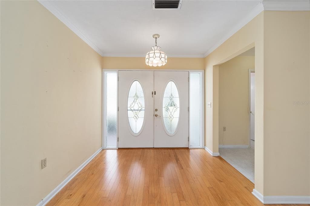 12180 MAPLE STREET photo 14