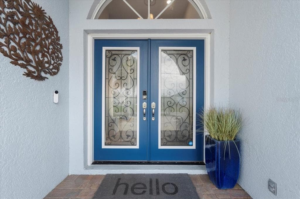 1091 ROTONDA CIRCLE photo 5