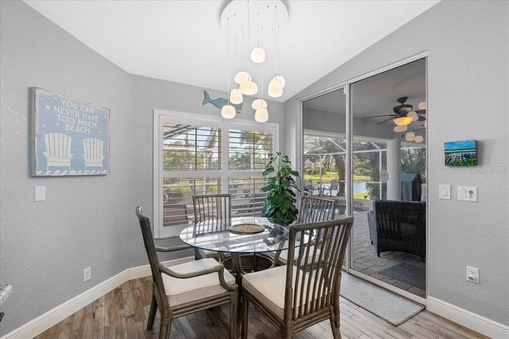 1091 ROTONDA CIRCLE photo 18