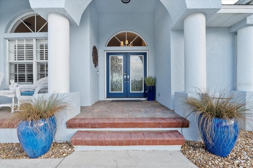 1091 ROTONDA CIRCLE photo 4