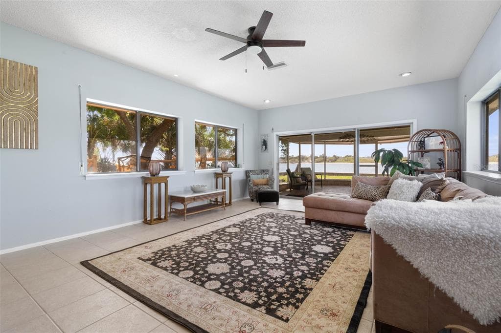 2260 JOHN ANDERSON DRIVE photo 20