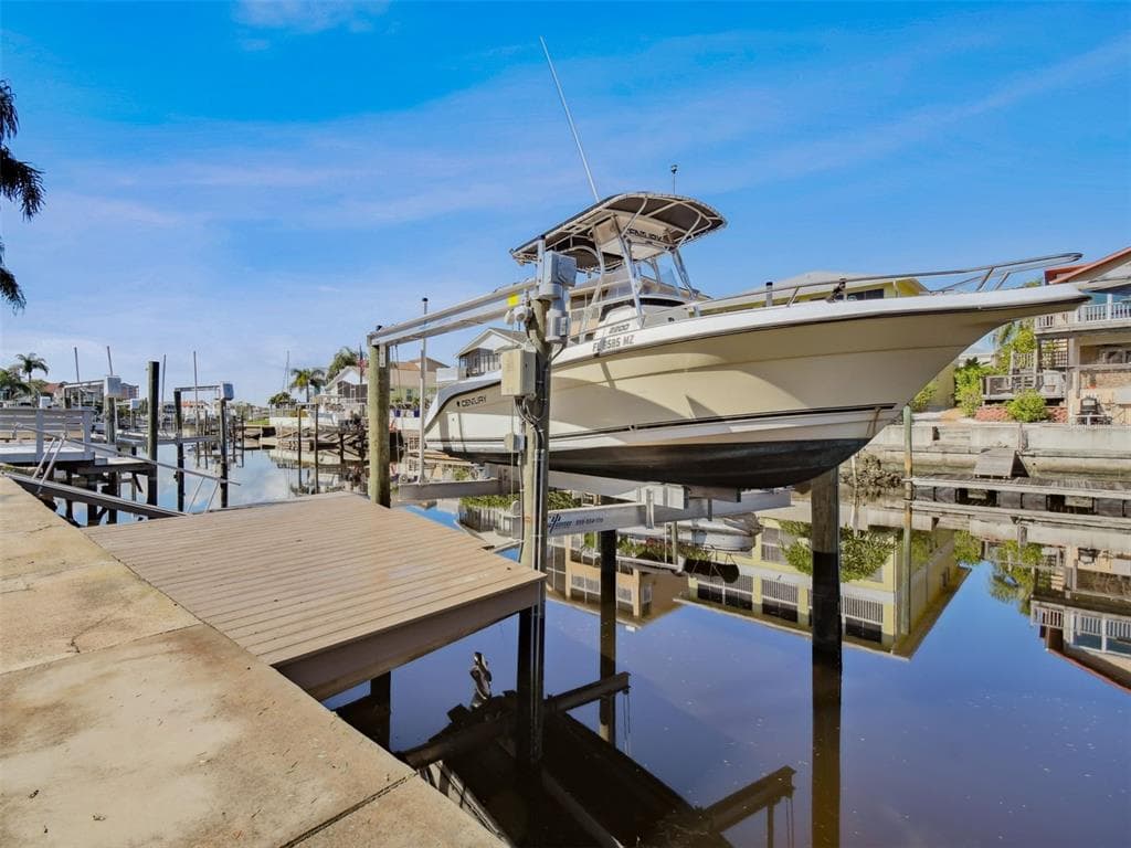 6241 BAYSIDE DRIVE photo 19