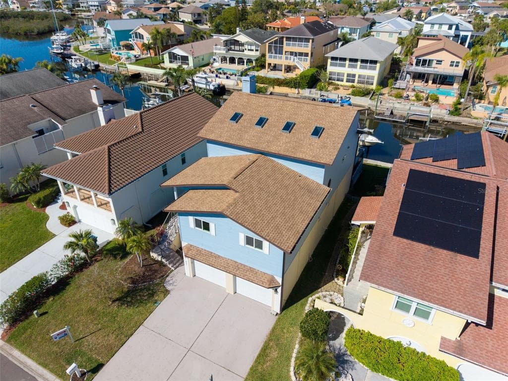 6241 BAYSIDE DRIVE photo 4