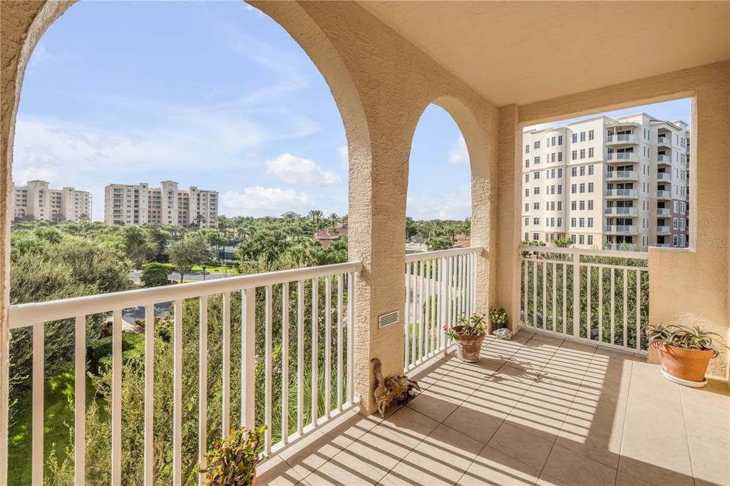 261 MINORCA BEACH WAY 406 photo 23