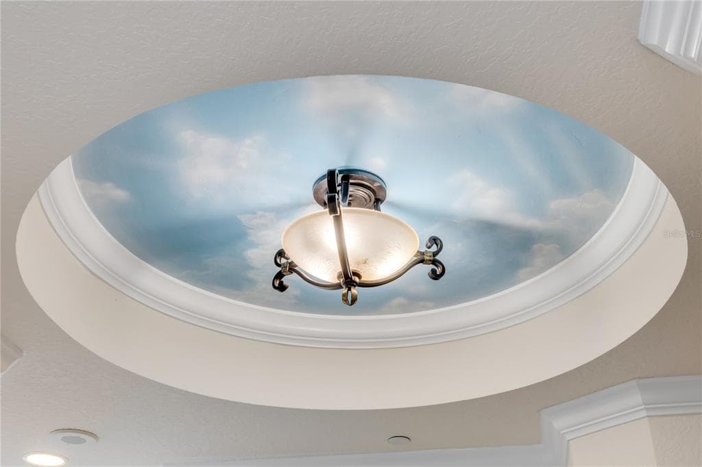 261 MINORCA BEACH WAY 406 photo 6