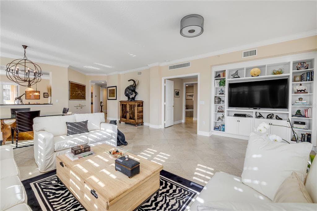 261 MINORCA BEACH WAY 406 photo 14