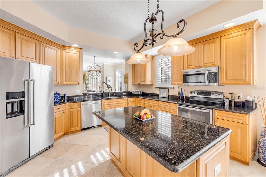 261 MINORCA BEACH WAY 406 photo 18
