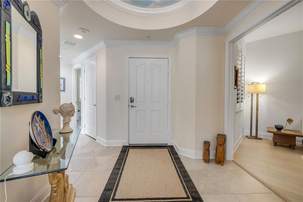 261 MINORCA BEACH WAY 406 photo 4