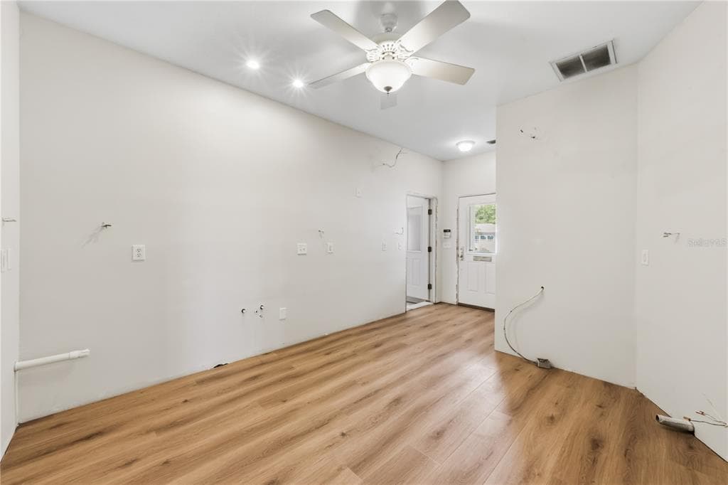 2305 RIVERVIEW BOULEVARD photo 23
