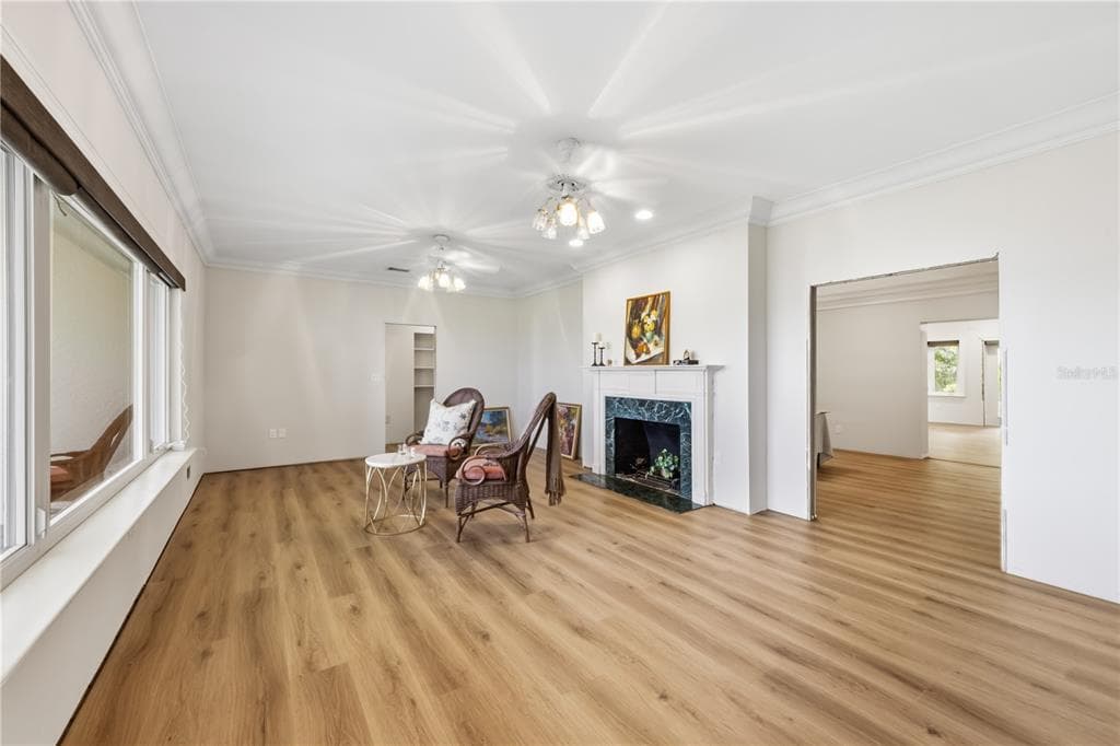 2305 RIVERVIEW BOULEVARD photo 7