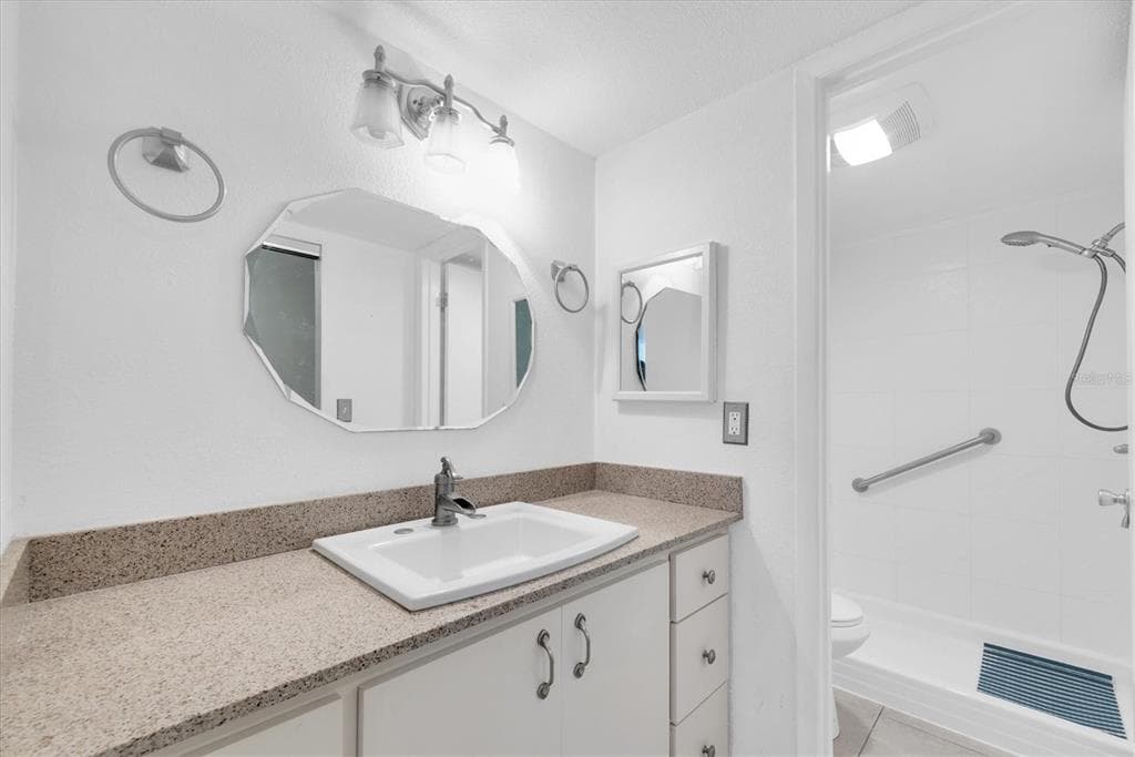 171 MEDALLION BOULEVARD F photo 15
