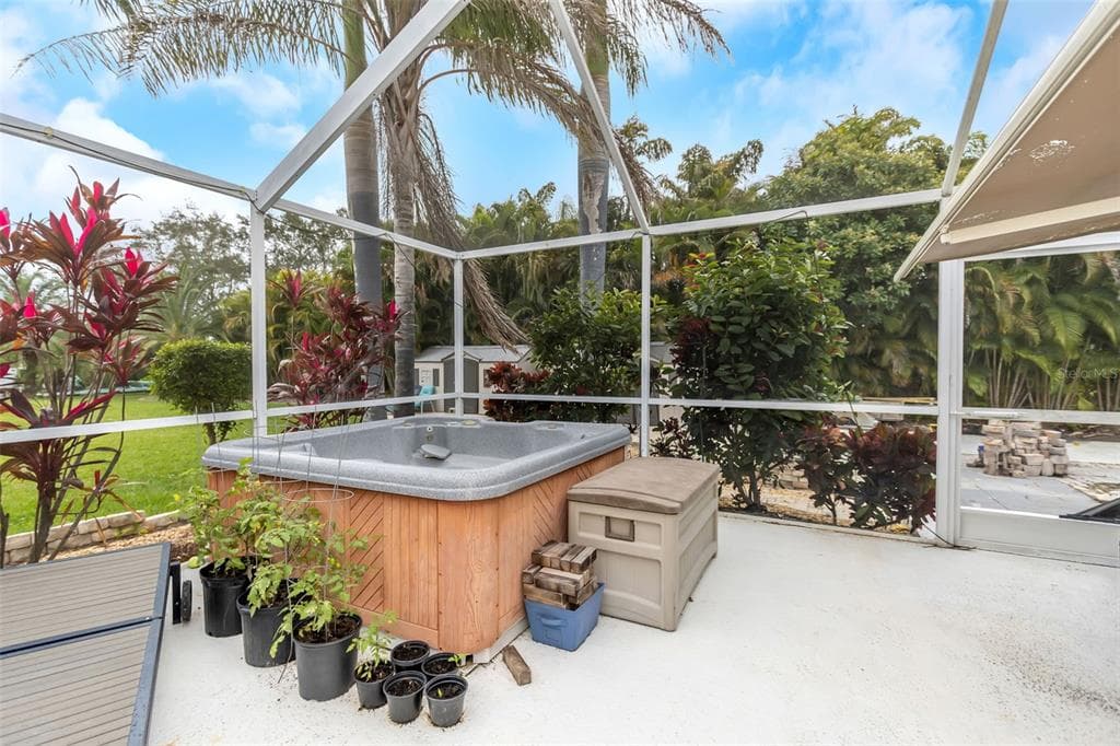 424 ISLAND CAY WAY photo 23