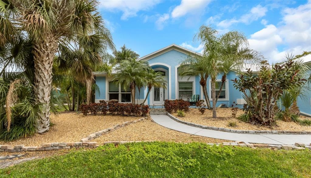 424 ISLAND CAY WAY 2