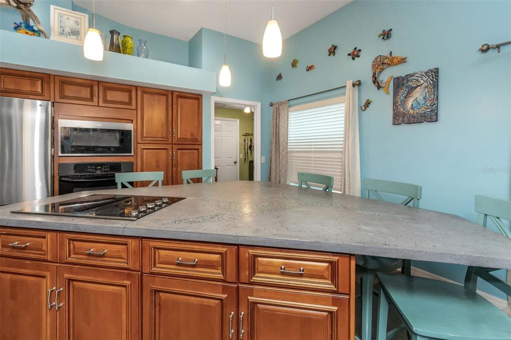 424 ISLAND CAY WAY photo 14