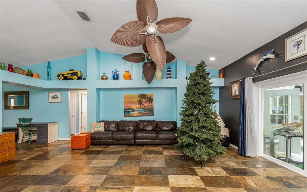 424 ISLAND CAY WAY photo 18