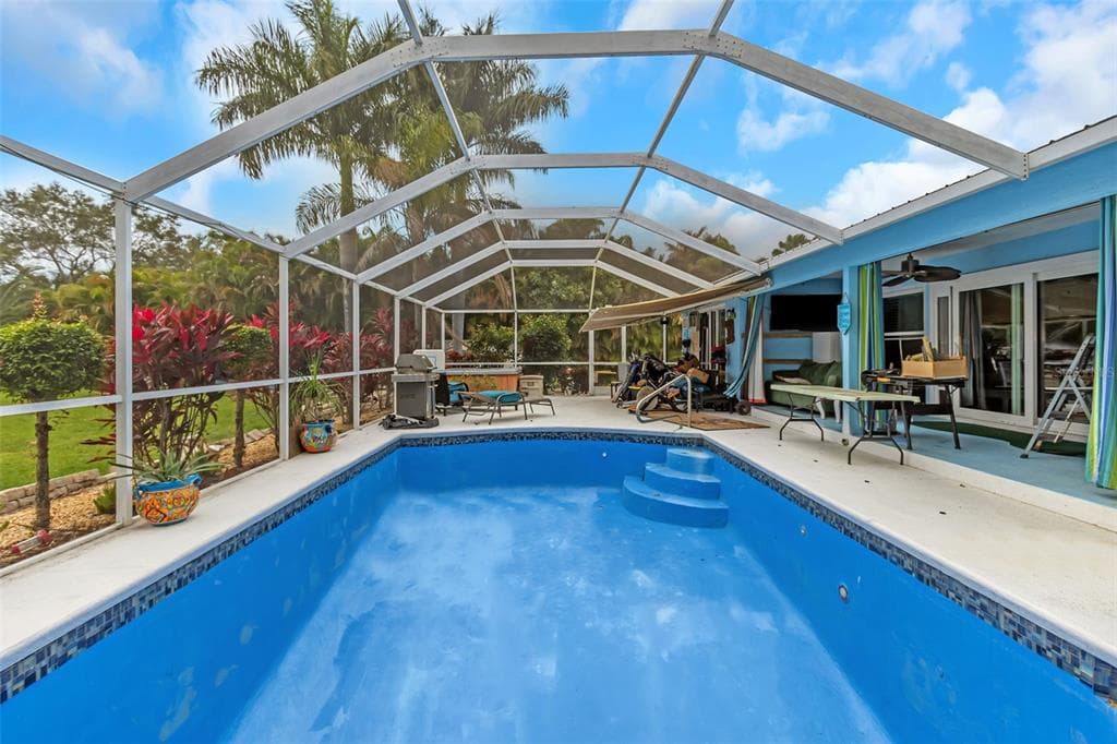 424 ISLAND CAY WAY photo 25