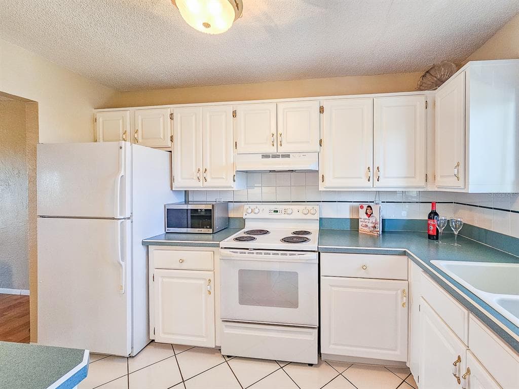 3606 S PENINSULA DRIVE 703 photo 8