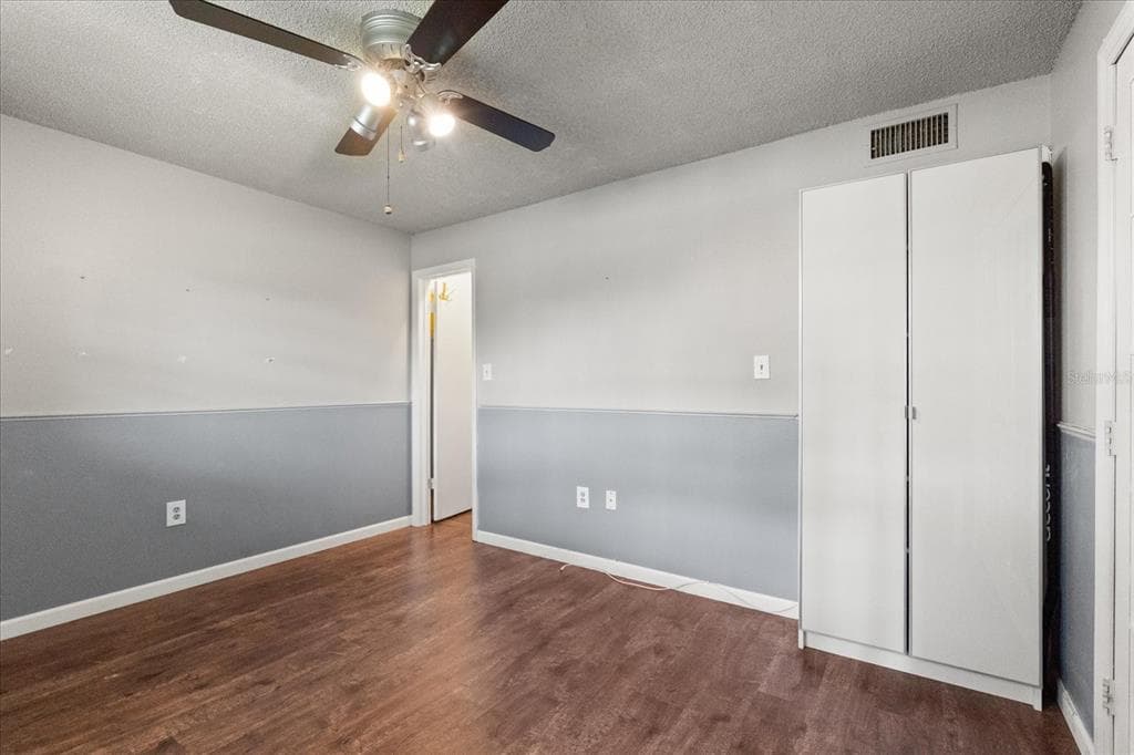 2500 LEE ROAD 208 photo 20