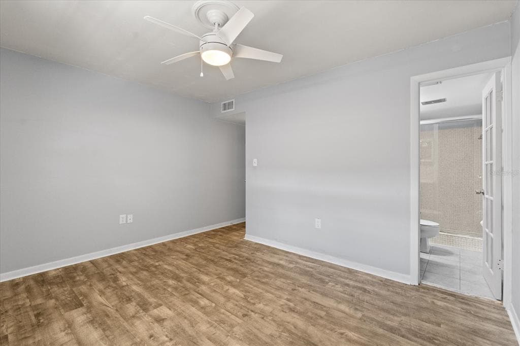 2500 LEE ROAD 208 photo 15
