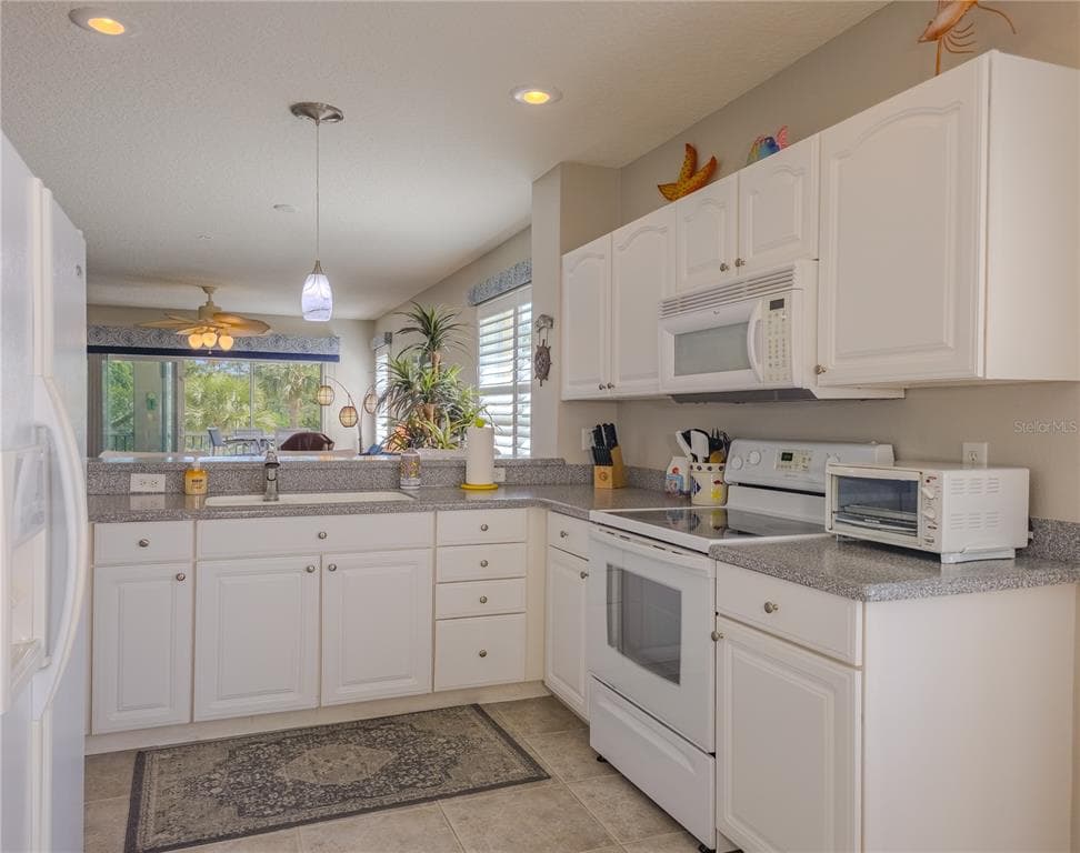 400 CANOPY WALK LN 425 photo 15