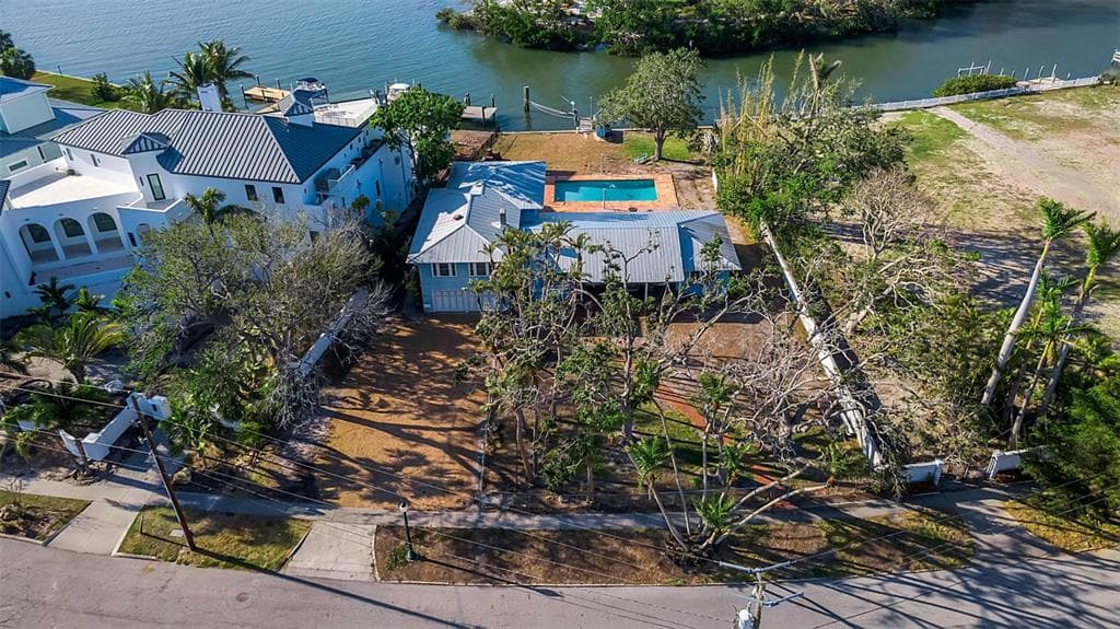 1479 BAY POINT DRIVE photo 18