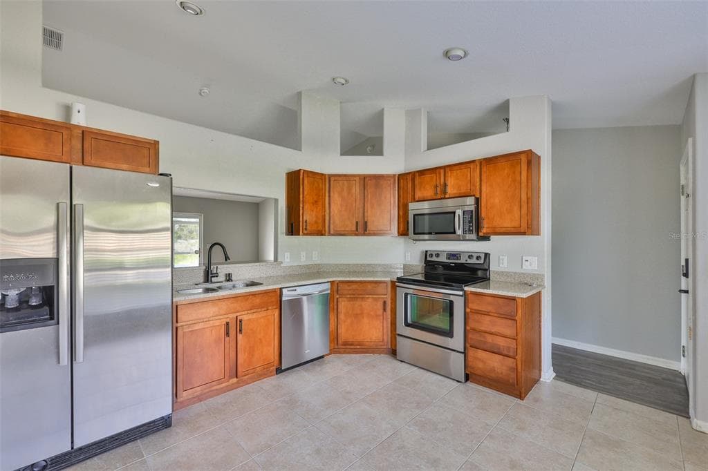 10540 CARLOWAY HILLS DRIVE photo 11