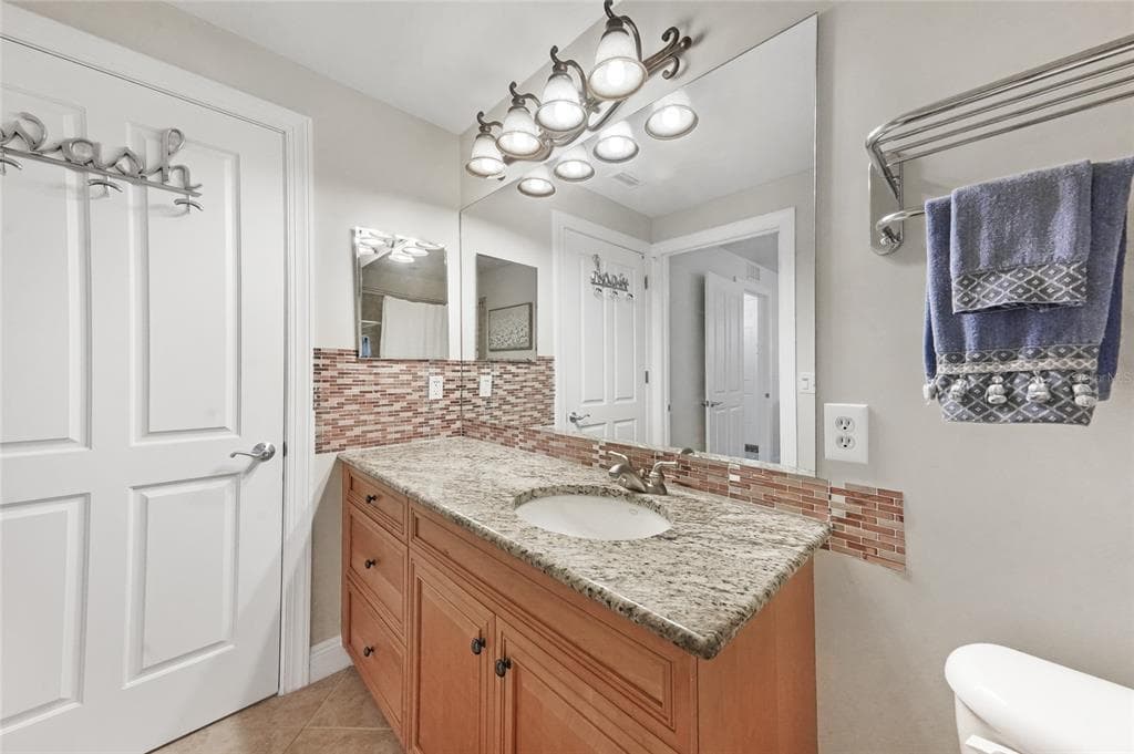 5114 MELBOURNE STREET A202 photo 22