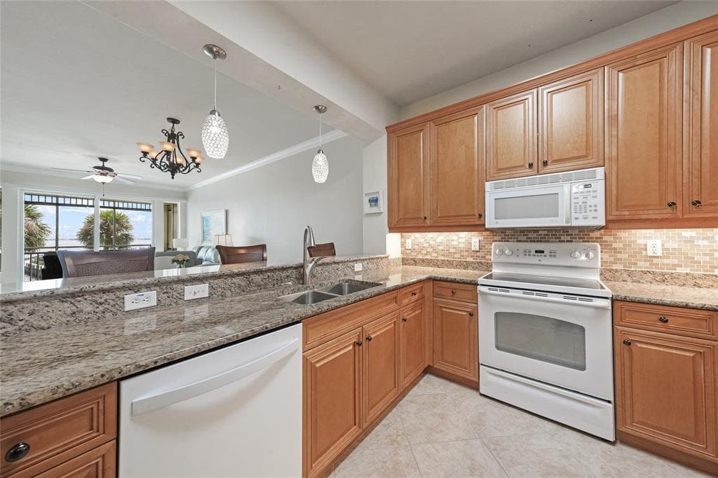 5114 MELBOURNE STREET A202 photo 8