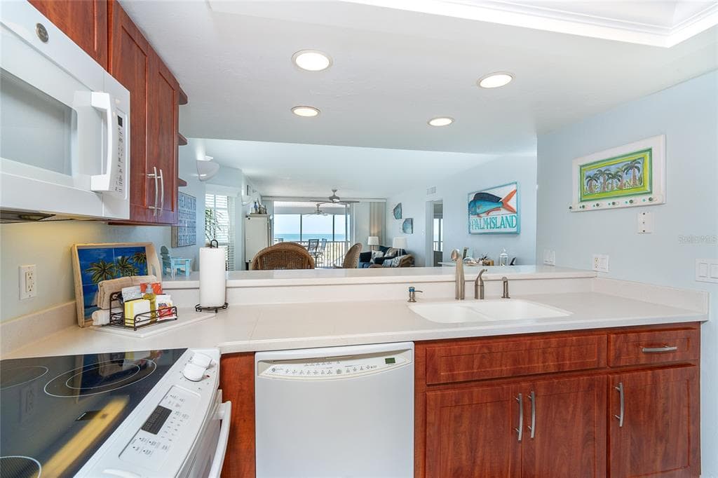 7466 PALM ISLAND DRIVE 2913 photo 13