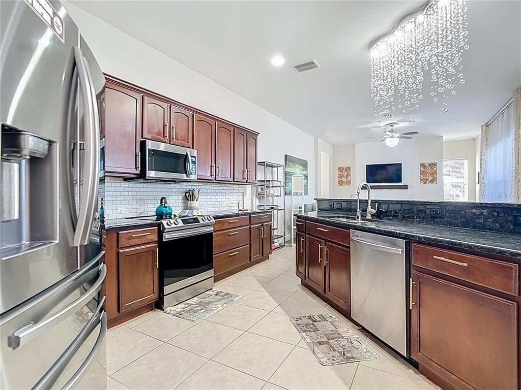 1167 ROTONDA CIRCLE photo 7