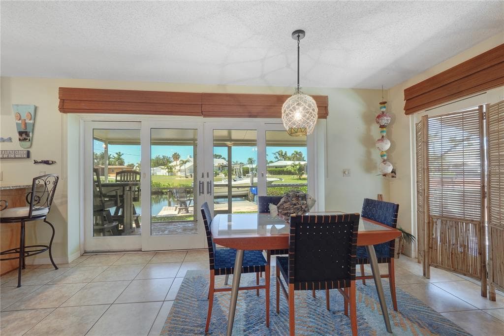 120 VILLA DRIVE 120 photo 15