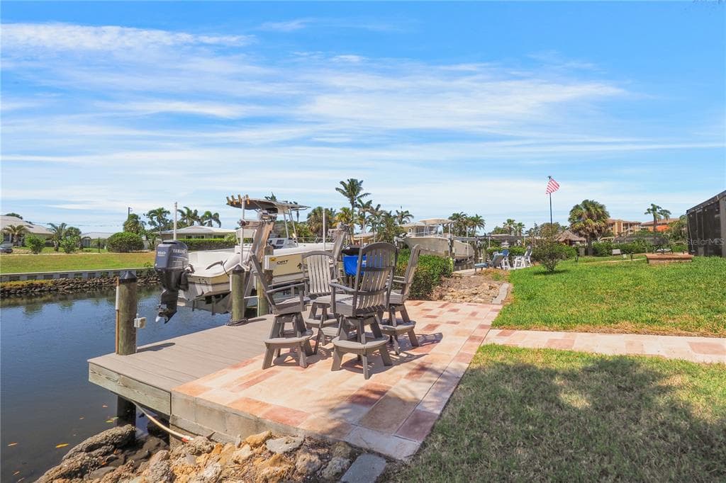 120 VILLA DRIVE #120 4