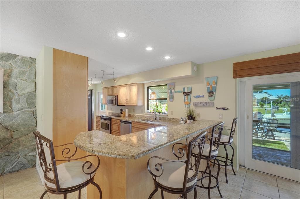 120 VILLA DRIVE 120 photo 21