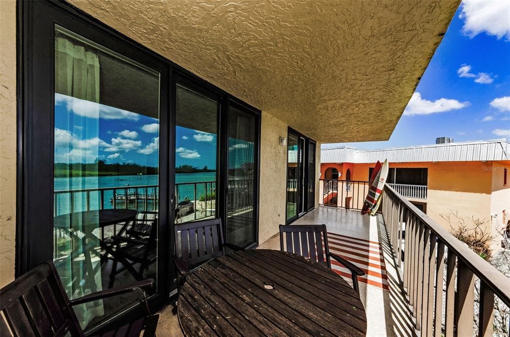 18201 GULF BOULEVARD 201 photo 23