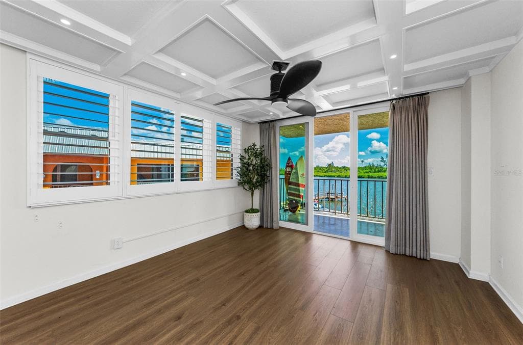 18201 GULF BOULEVARD 201 photo 4