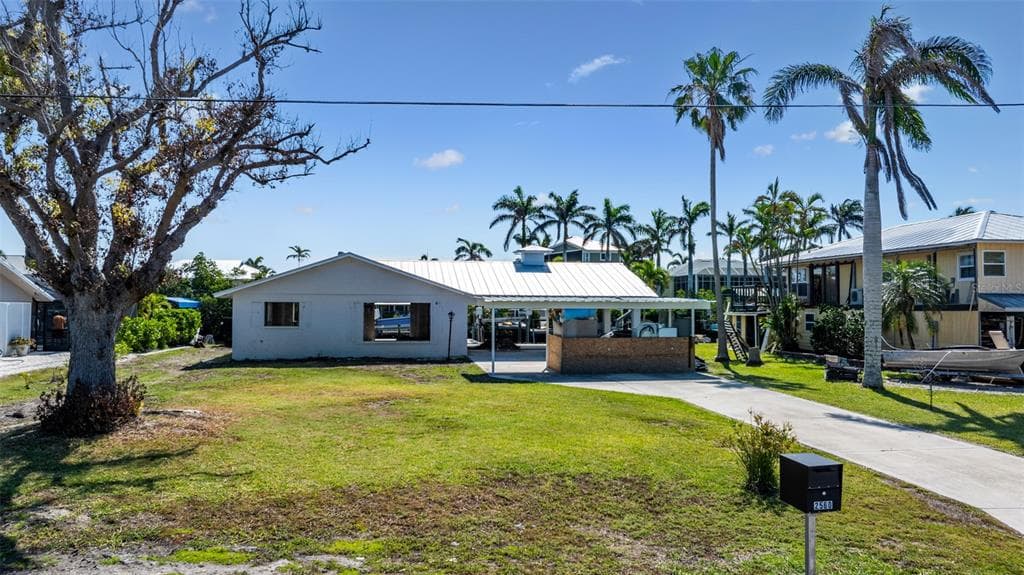 2560 BAYBREEZE STREET photo 5