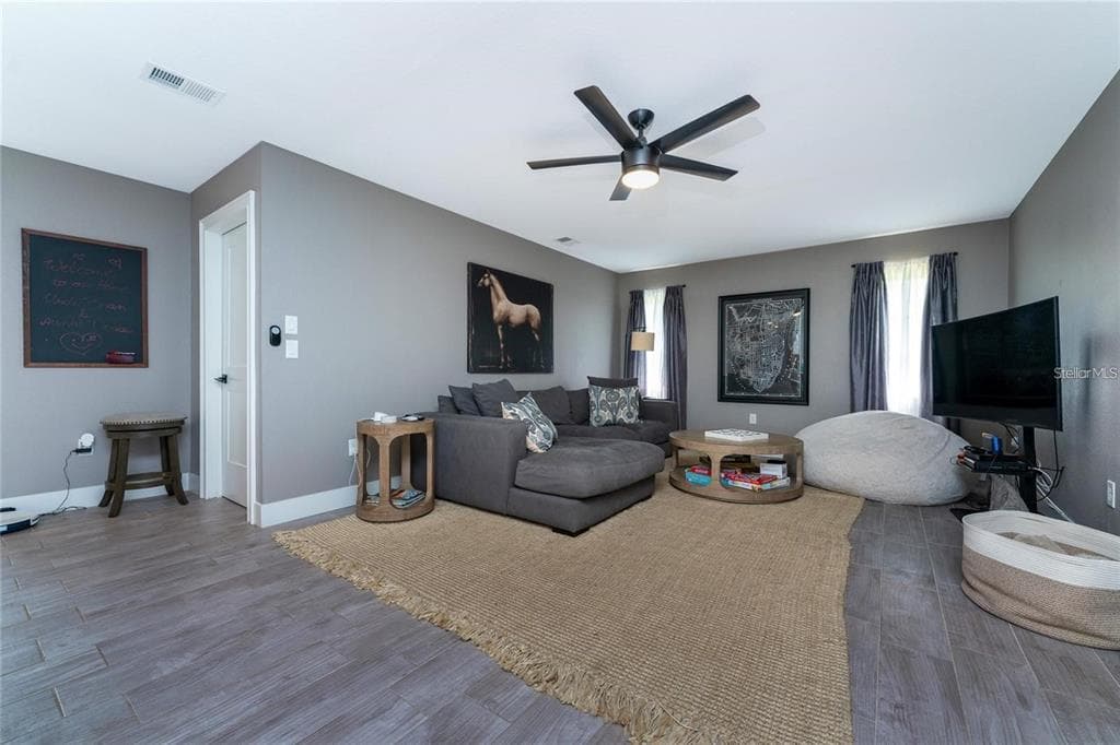 12420 MINOT AVENUE photo 13