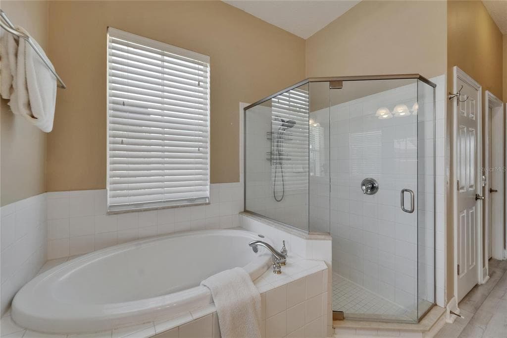 426 ISLEBAY DRIVE photo 21