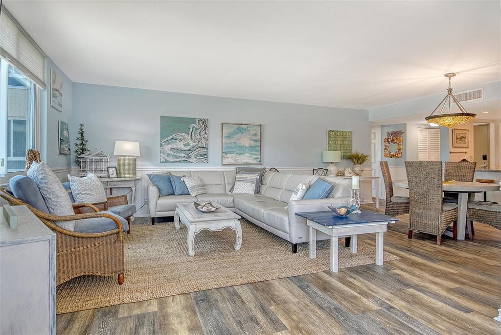 5920 MIDNIGHT PASS ROAD 406 photo 17