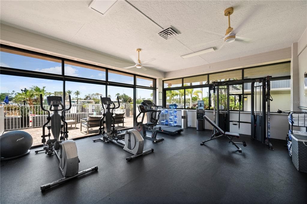 7150 N TAMIAMI TRAIL S-600 photo 24