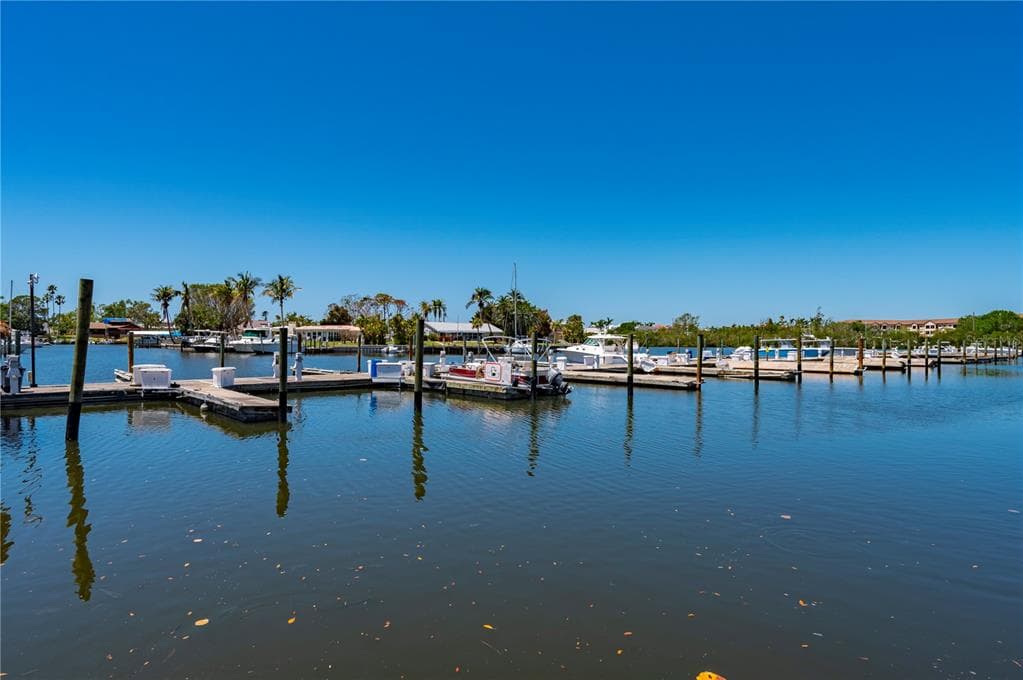 7150 N TAMIAMI TRAIL S-600 photo 10