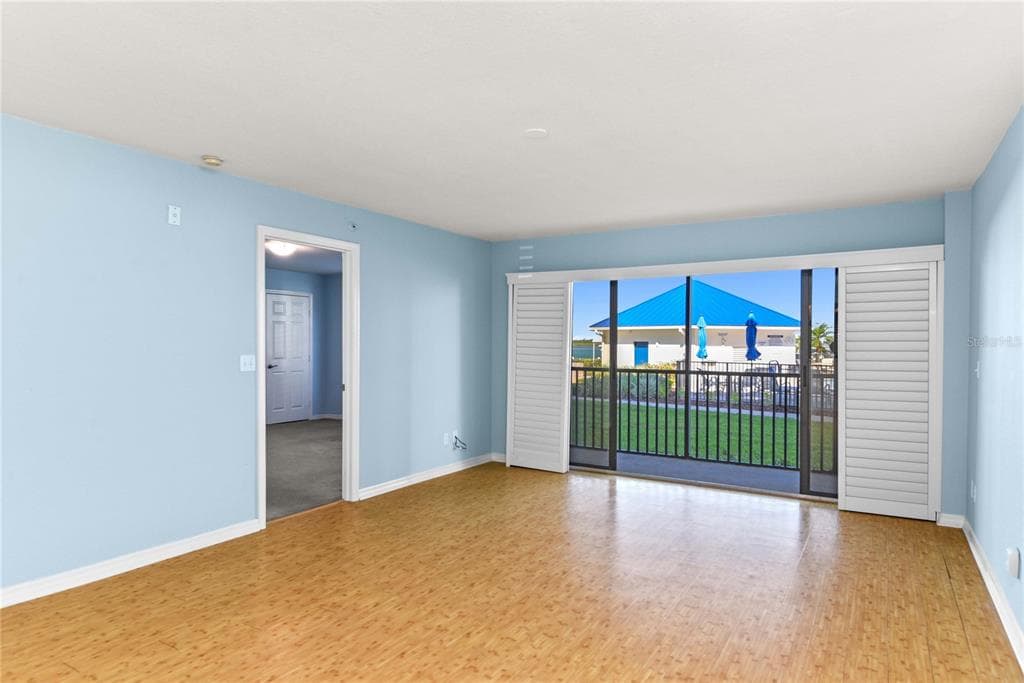 2700 N PENINSULA AVENUE 215 photo 7