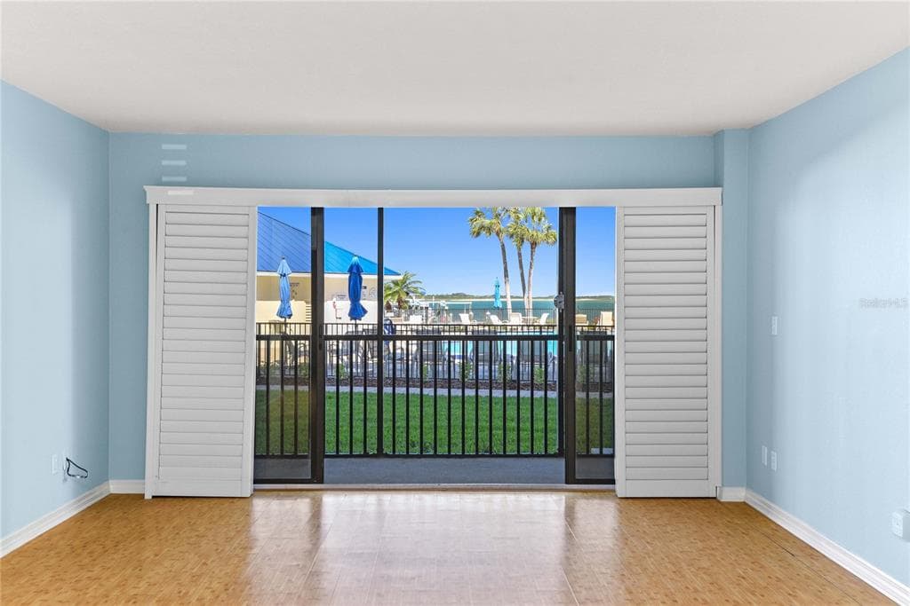 2700 N PENINSULA AVENUE 215 photo 18