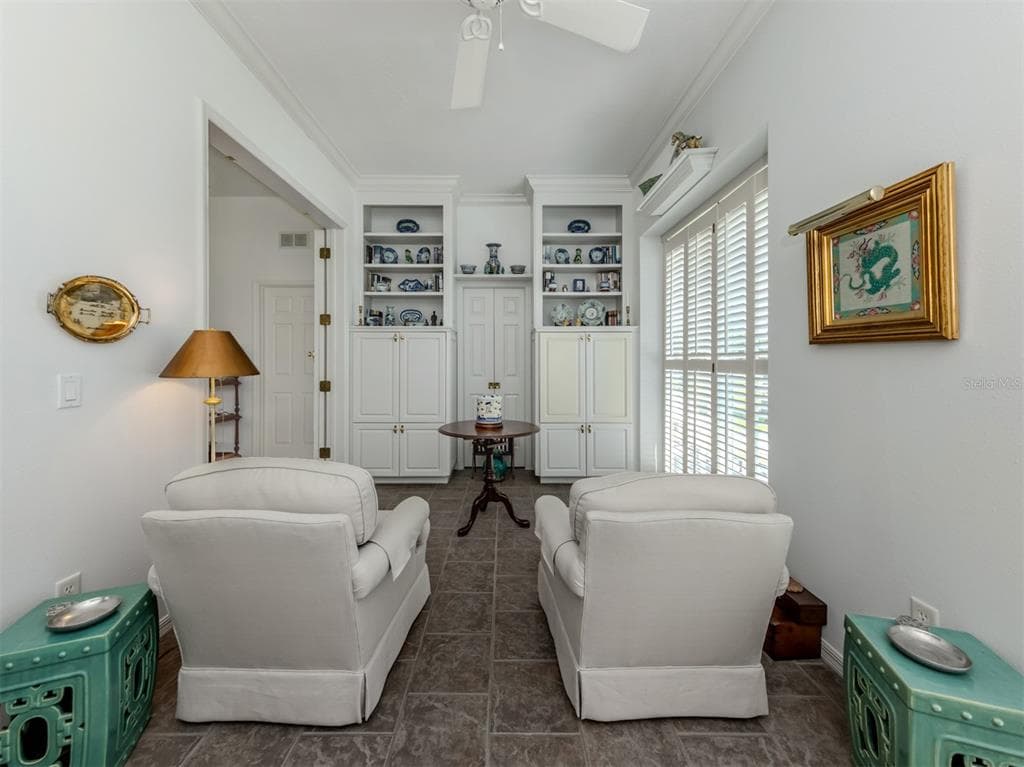 553 FALLBROOK DRIVE photo 23