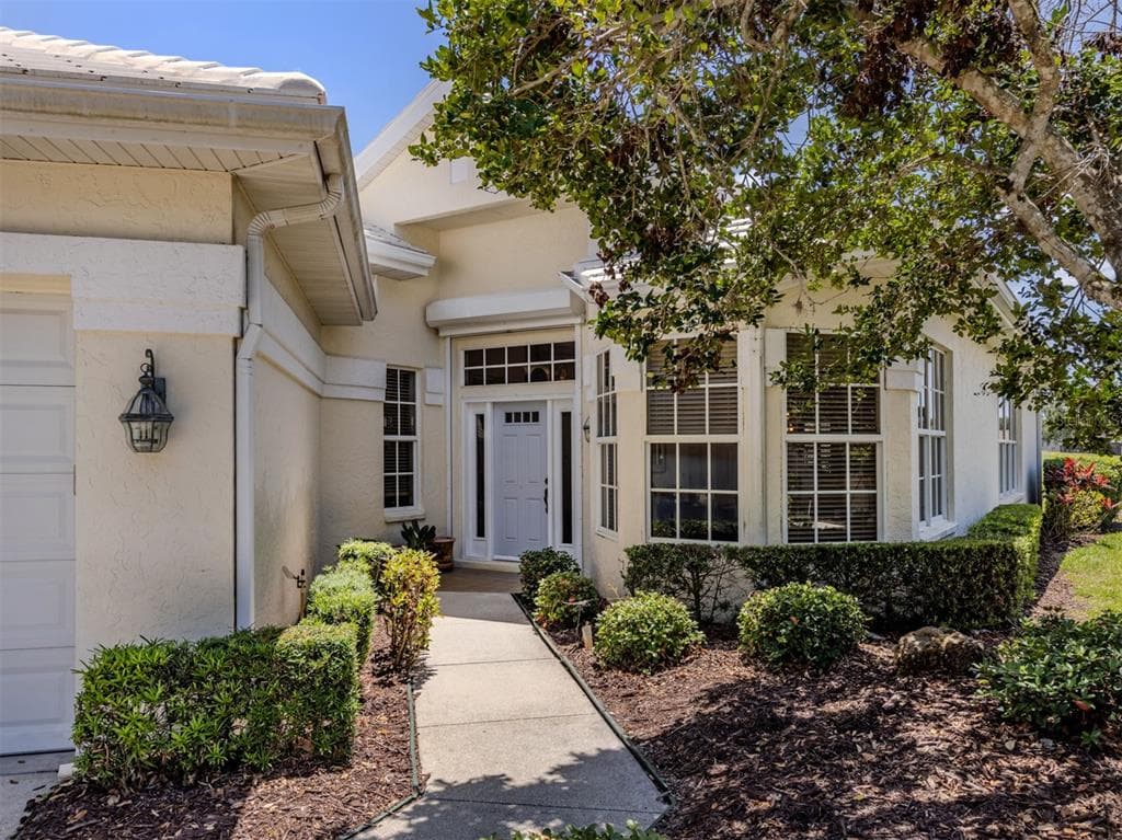 553 FALLBROOK DRIVE photo 3