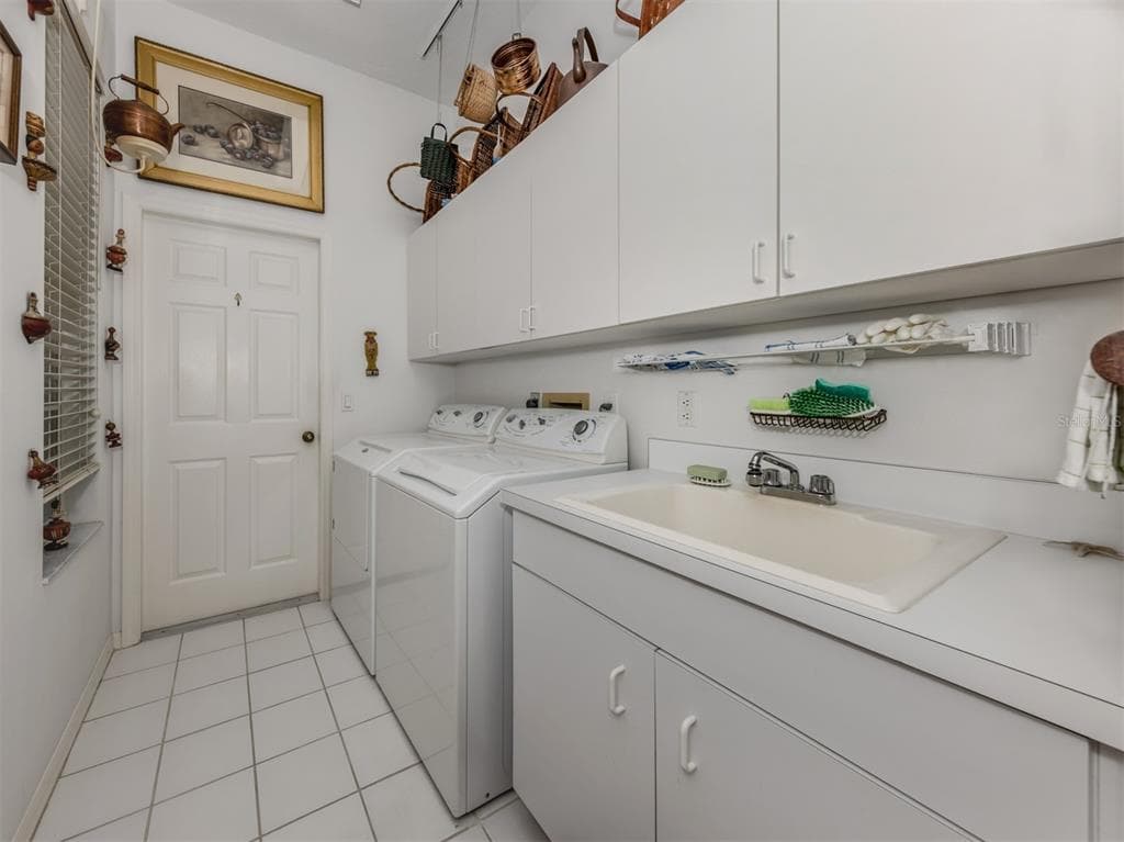 553 FALLBROOK DRIVE photo 20