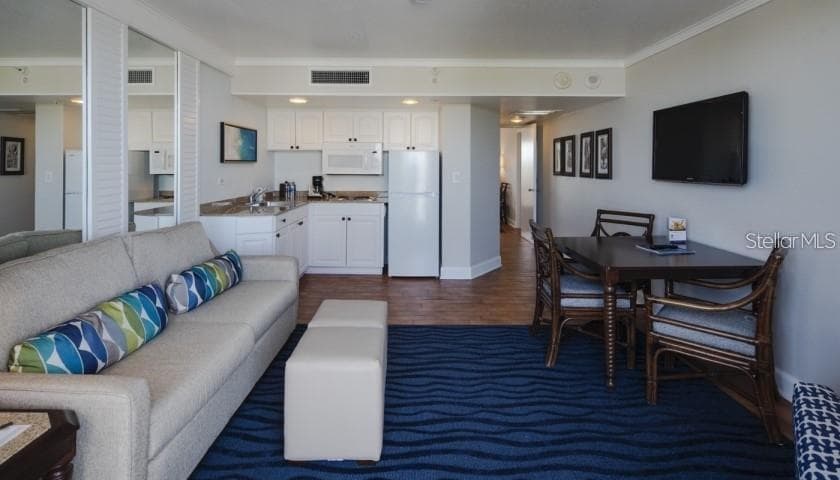 5500 GULF BOULEVARD 2249 photo 6