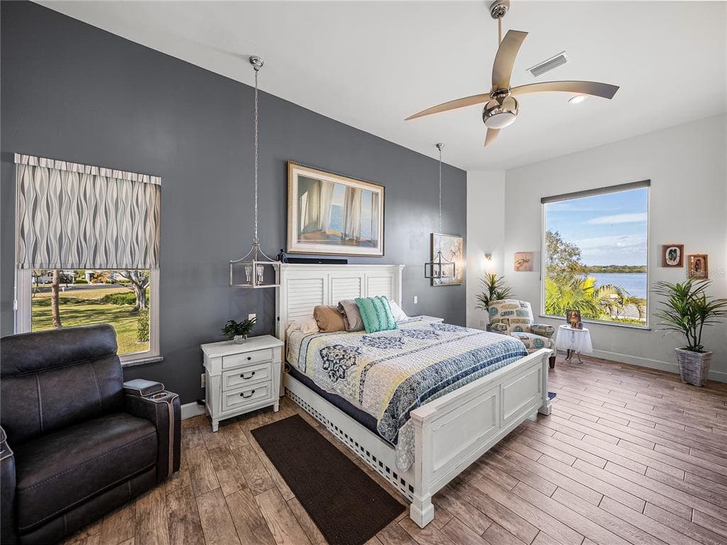 3484 SHORE DRIVE photo 23