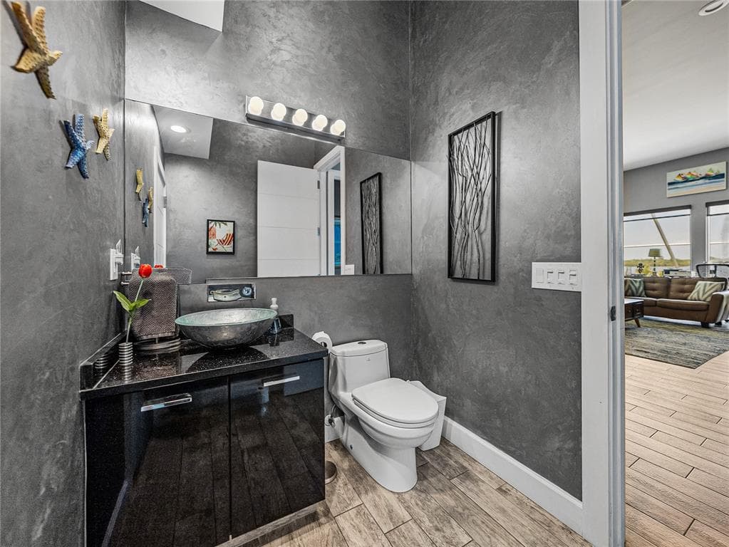 3484 SHORE DRIVE photo 20