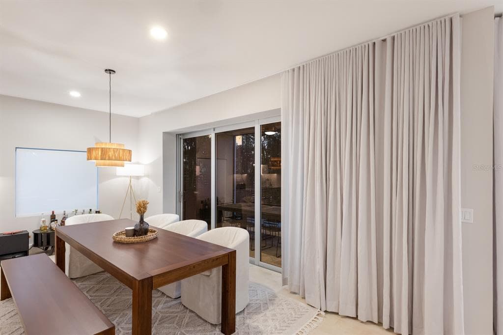 238 ISLAND CIRCLE photo 16